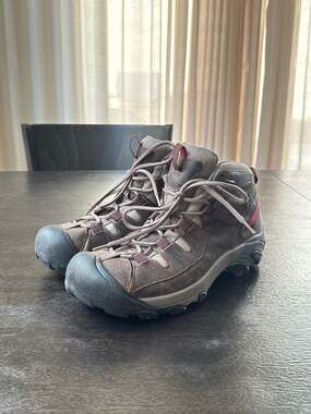 KEEN Men's Targhee II Mid Waterproof Leather Hiking Boots Brown/Red Size 8.5